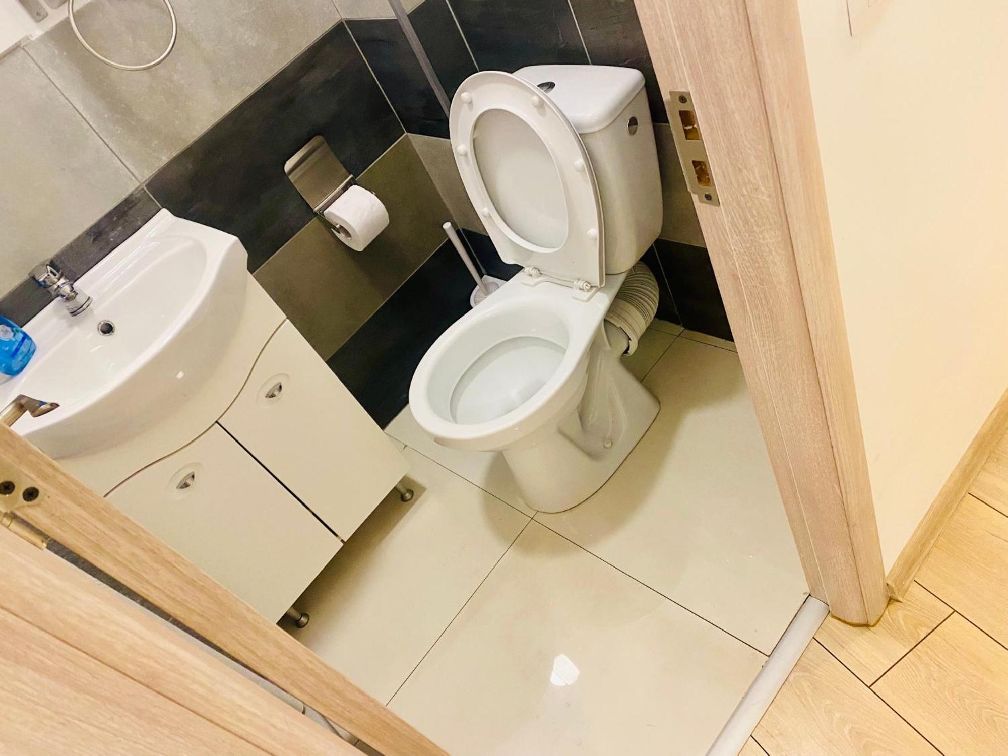 Cazan House Hostel Bukares Bagian luar foto